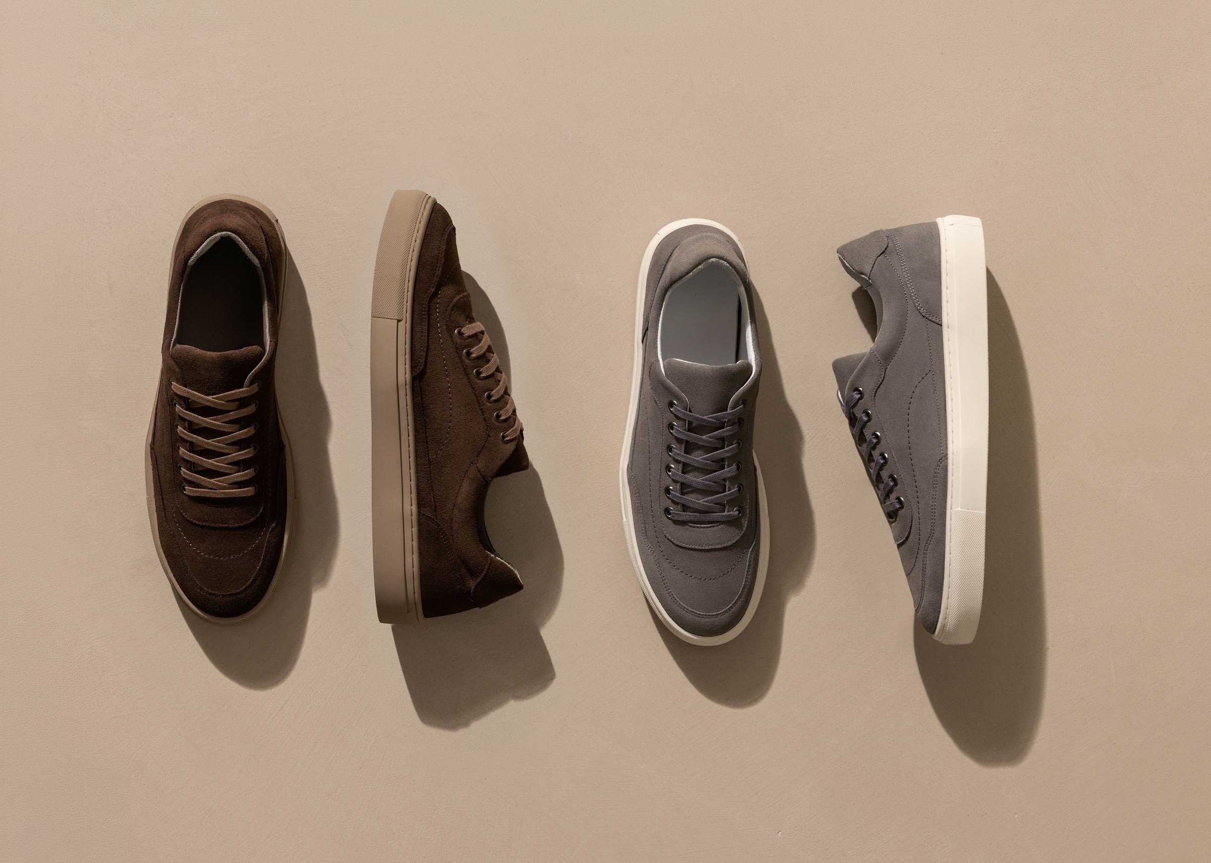 Sneakers low-top Made-to-Order, cu linii curate și finisaje atente.