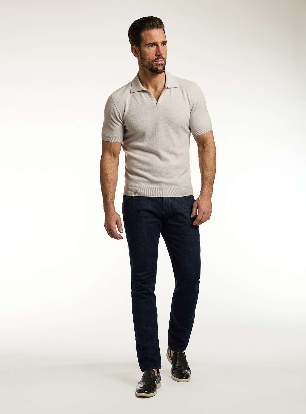 Jeans Consiglieri bleumarin cu polo gri deschis