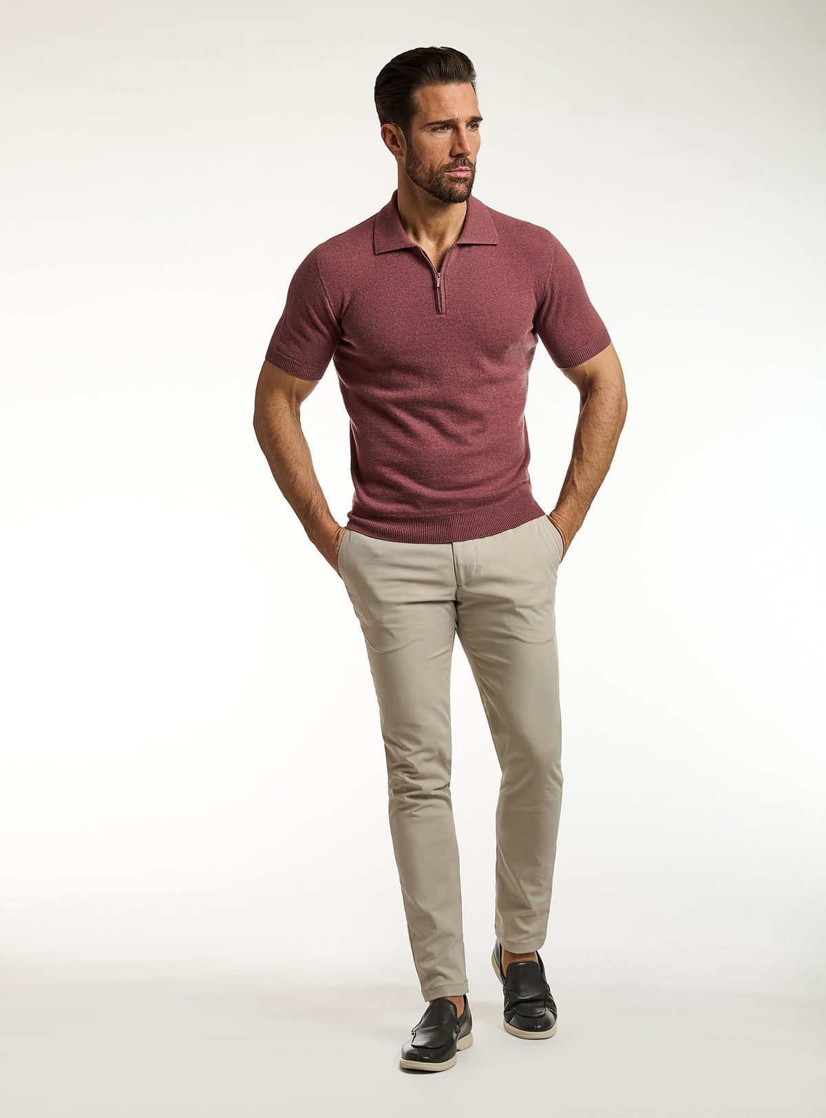 Polo Consiglieri bordo cu fermoar scurt și pantaloni bej