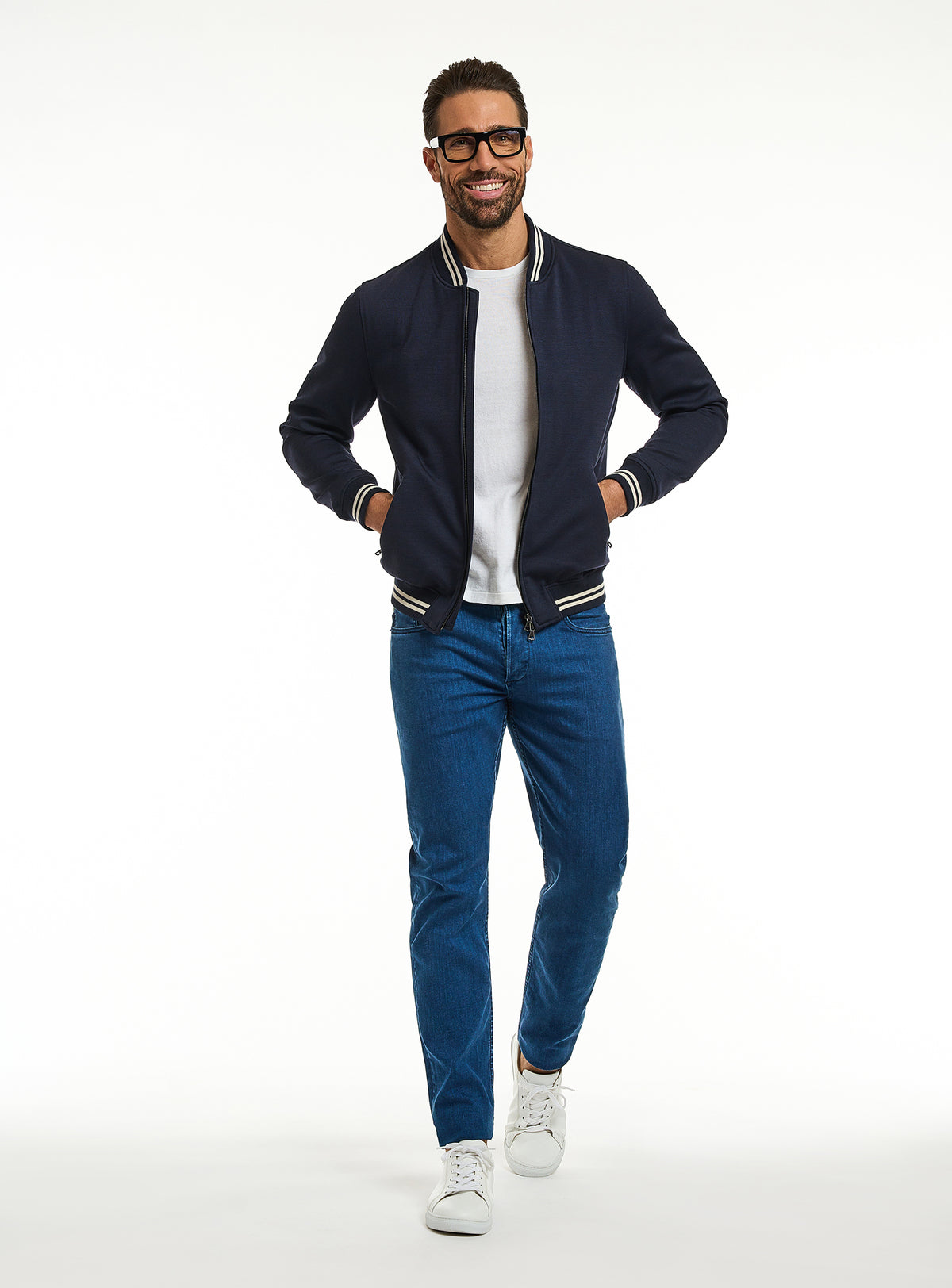 Jeans Consiglieri albaștri cu jachetă bomber bleumarin