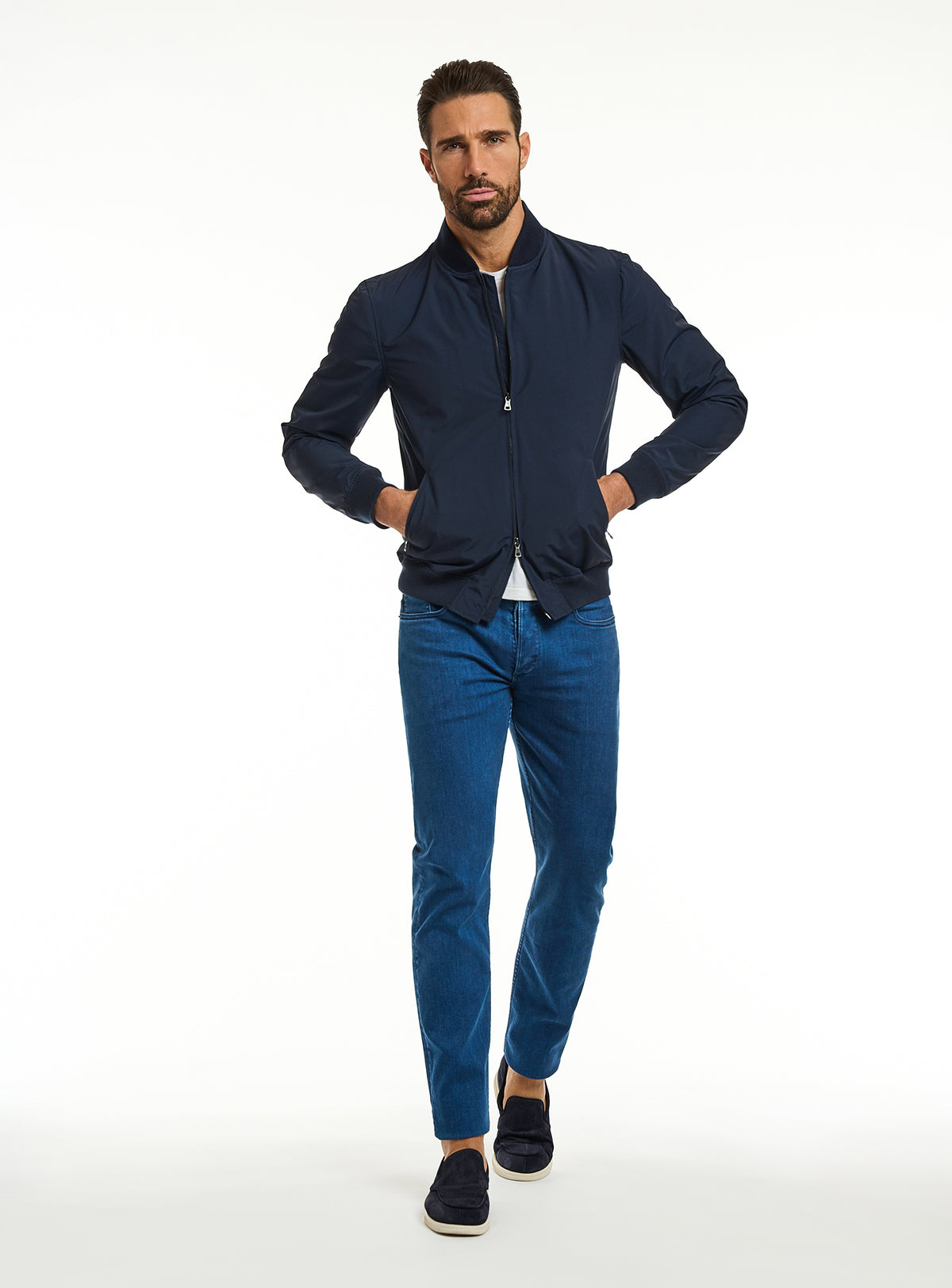Jeans Consiglieri albaștri cu jachetă bomber bleumarin