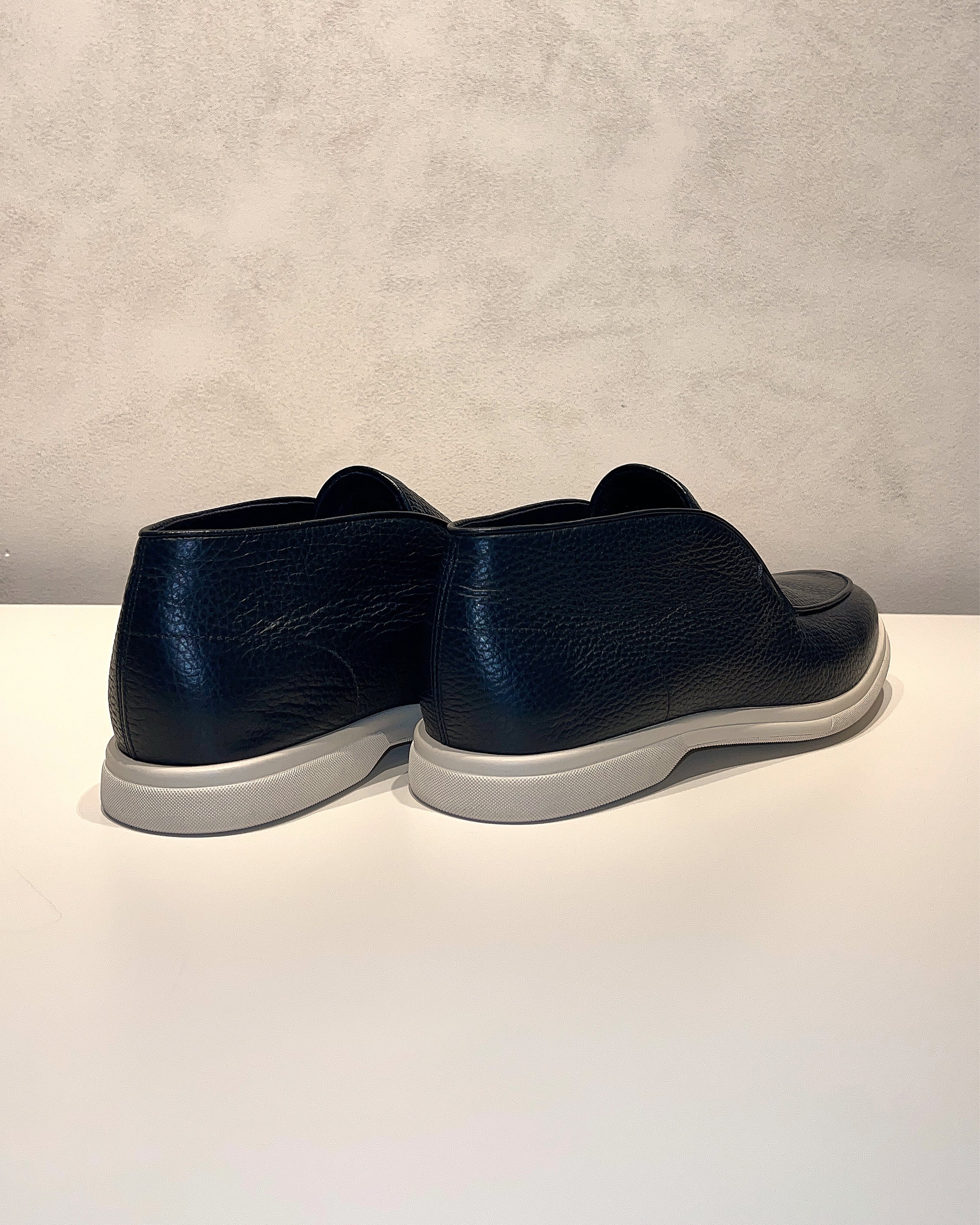 Sophisticated Italian Loafers Navy Blue Grained Calf