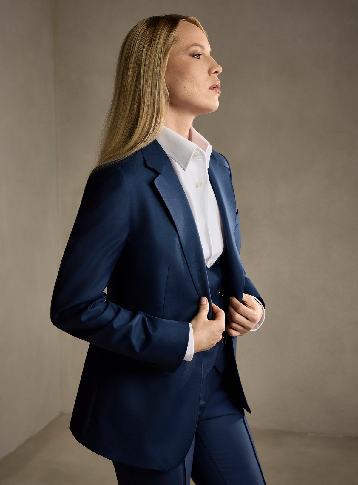 THE OLIVIA SUIT