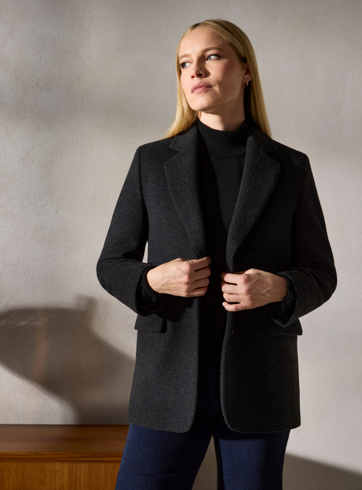 THE HELEN BLAZER