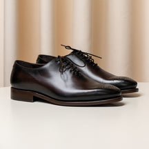 Pantofi Consiglieri Oxford maro închis cu formă alungită și șireturi