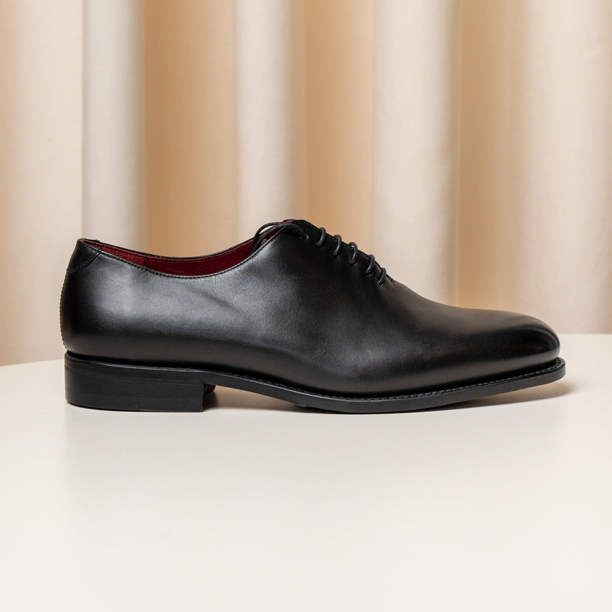 Pantofi Consiglieri Oxford negri cu finisaj neted și formă alungită