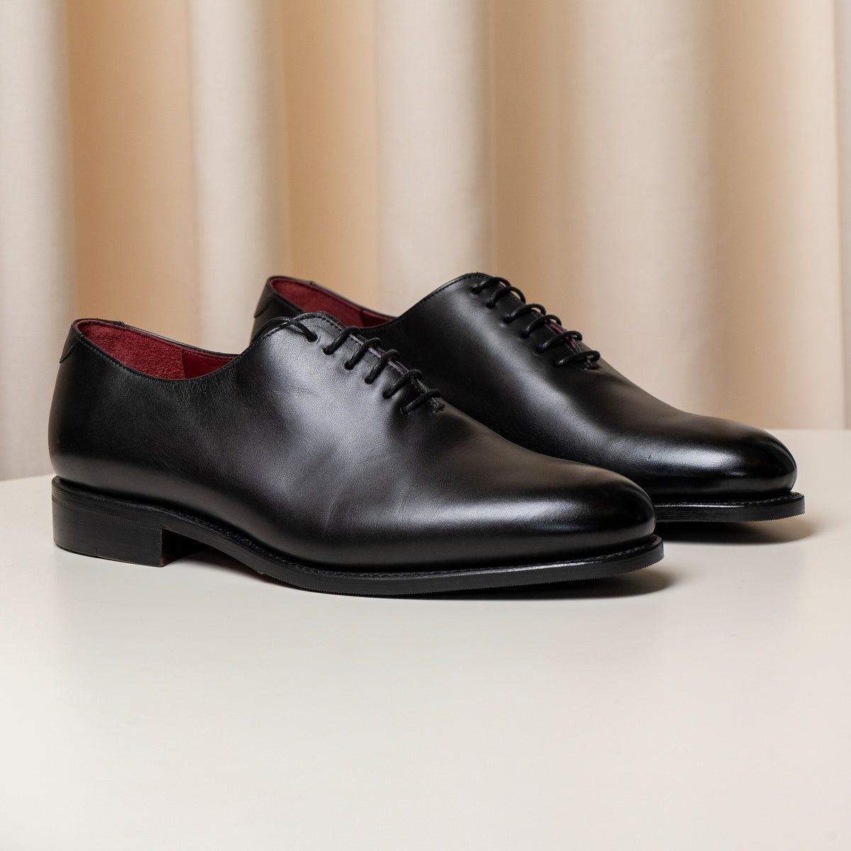 Pantofi Consiglieri Oxford negri cu finisaj neted și formă alungită