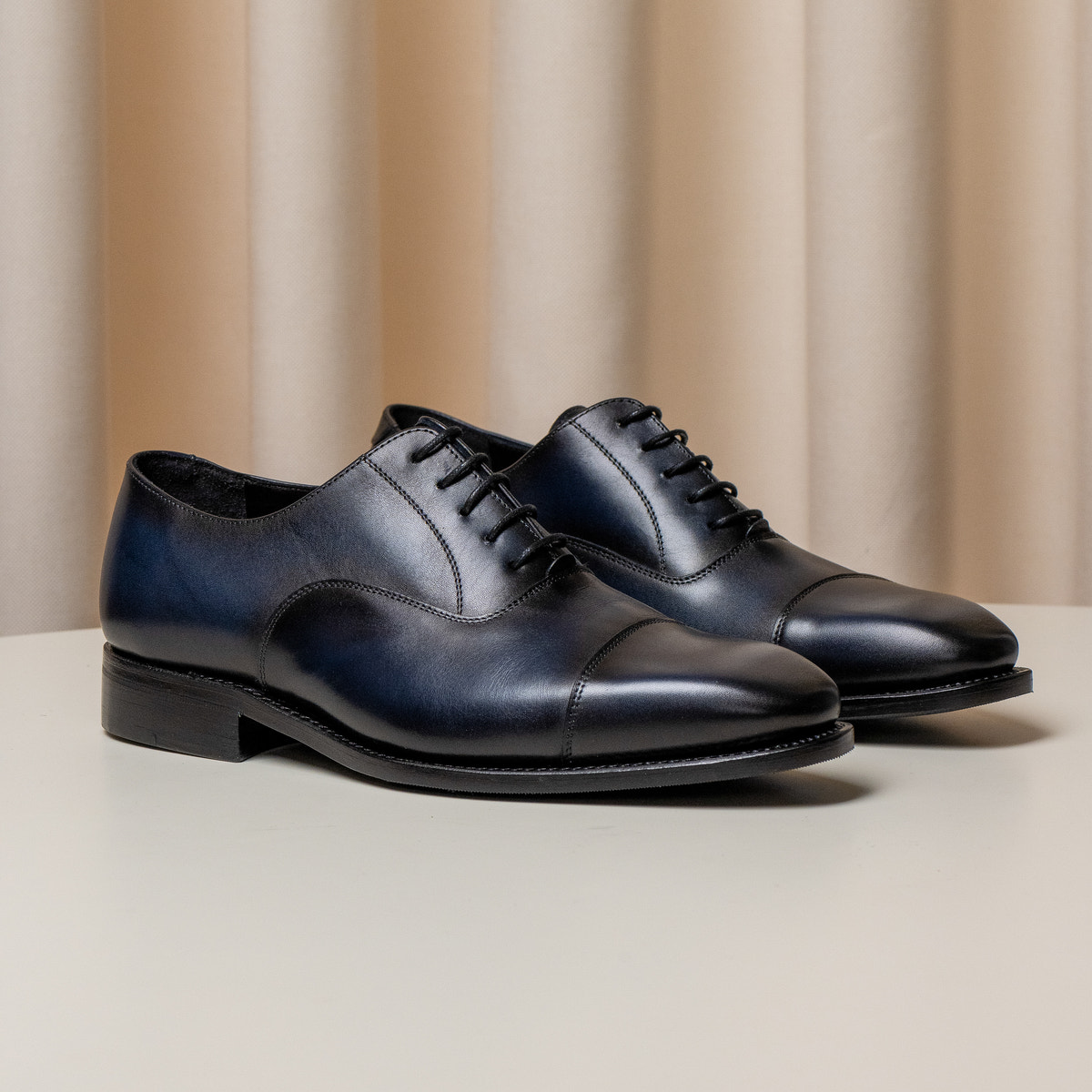 Pantofi Consiglieri Oxford bleumarin cu șireturi și vârf delimitat
