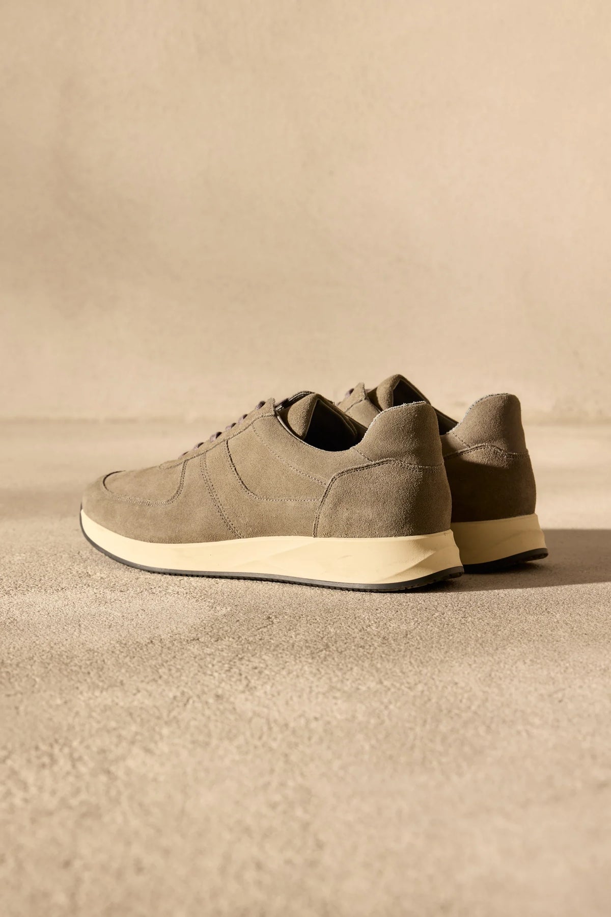 The Taupe Runner
