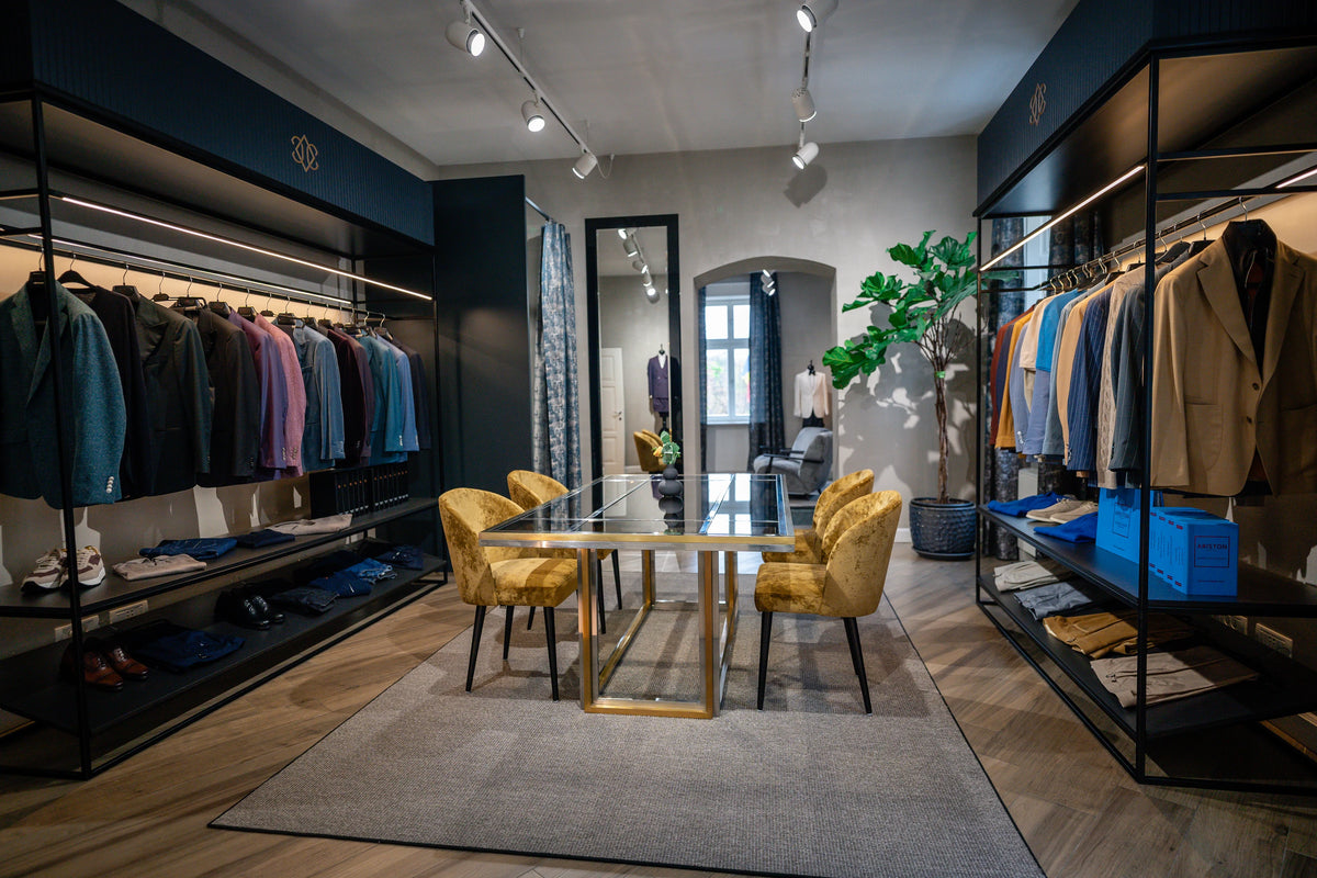 Showroom Timișoara, salon luminos de consultanță